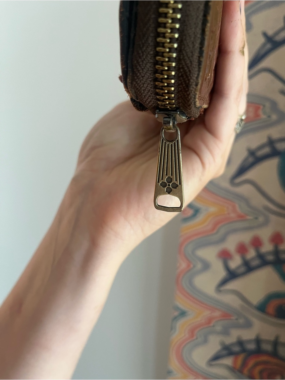 Patricia Nash Brown Tooled Leather Zip Wallet - Picture 4 of 7